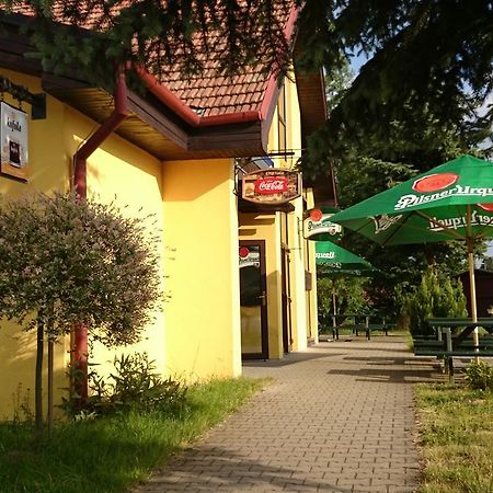 Restaurace Penzion Rafael Dlouha Brtnice Ngoại thất bức ảnh