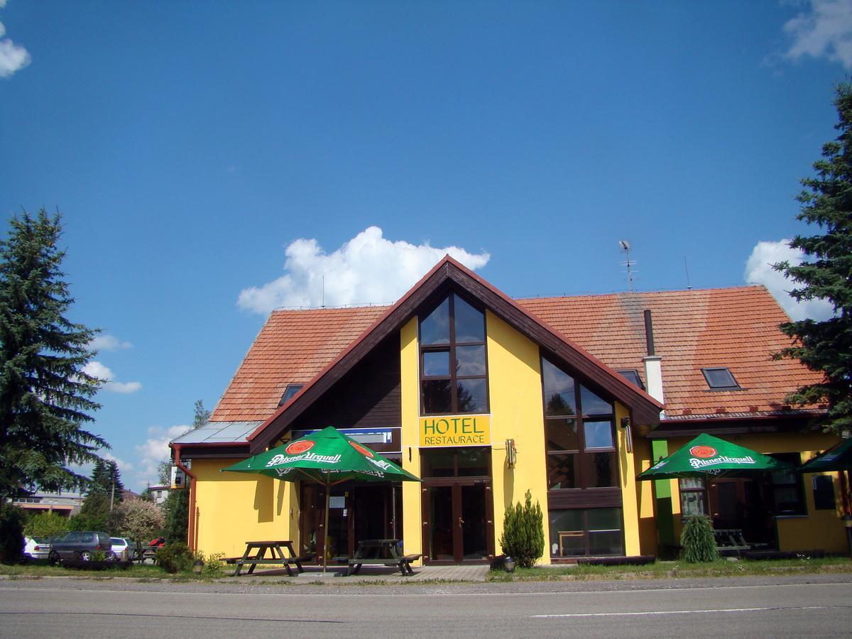 Restaurace Penzion Rafael Dlouha Brtnice Ngoại thất bức ảnh
